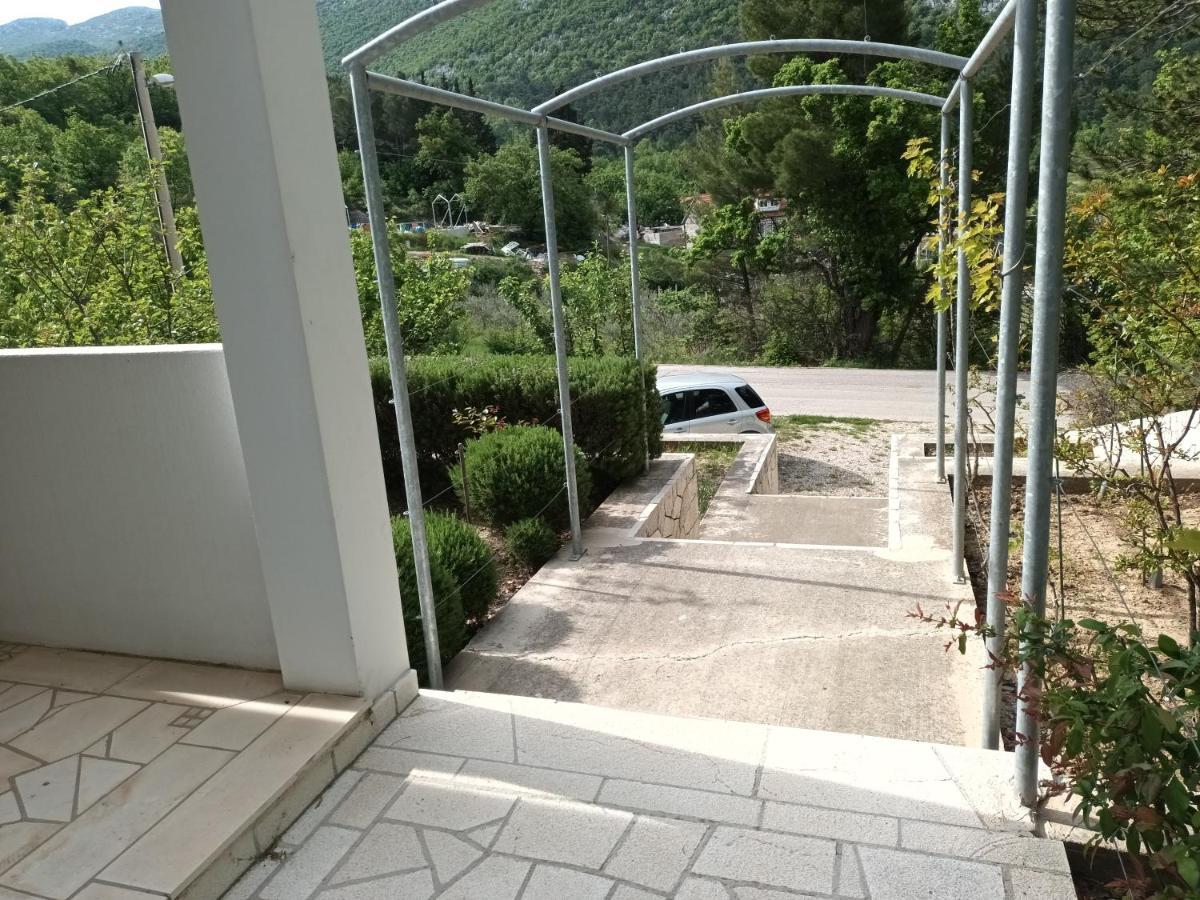 Kuca Za Odmor Maka Villa Kucice Luaran gambar
